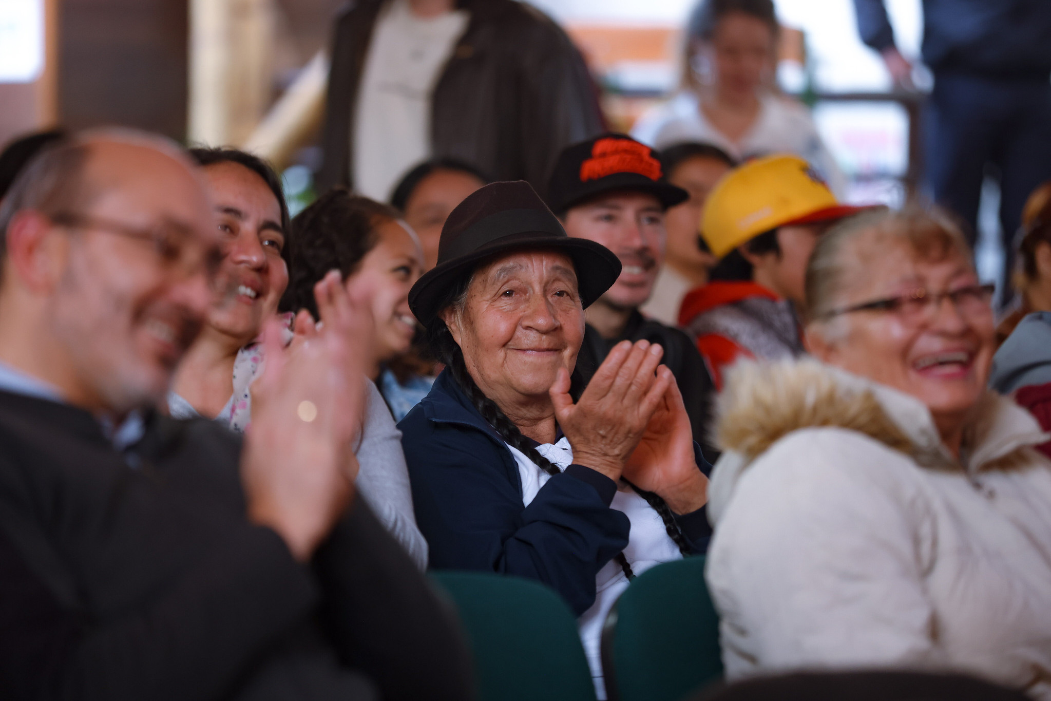 Personas mayores en taller de la FUGA