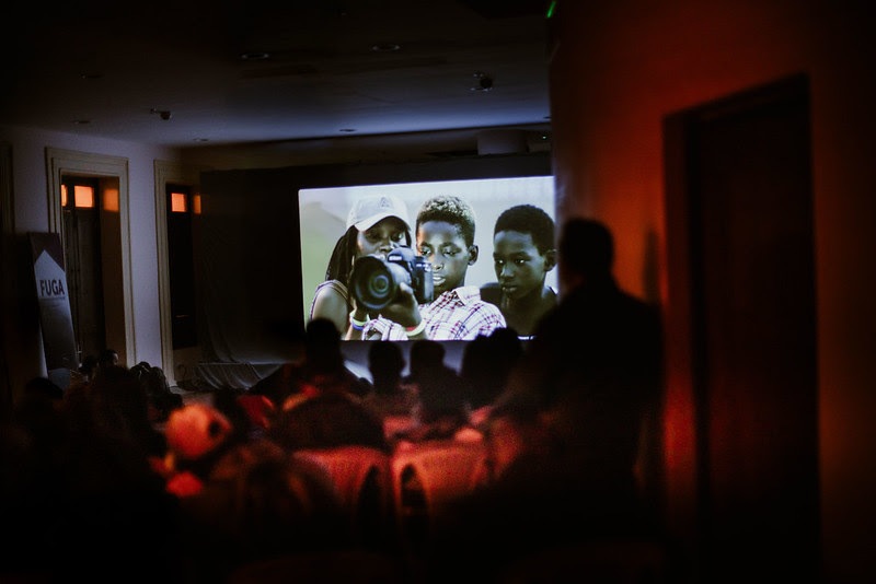 Personas disfrutando jornada de cine de la FUGA