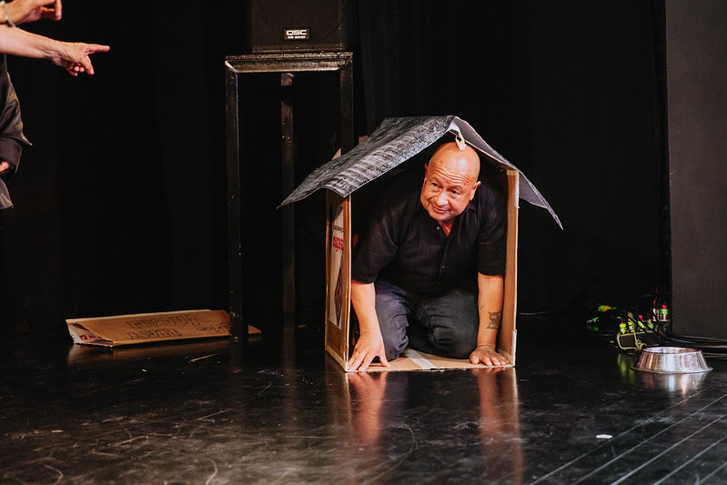 Persona en actividad de teatro de la FUGA