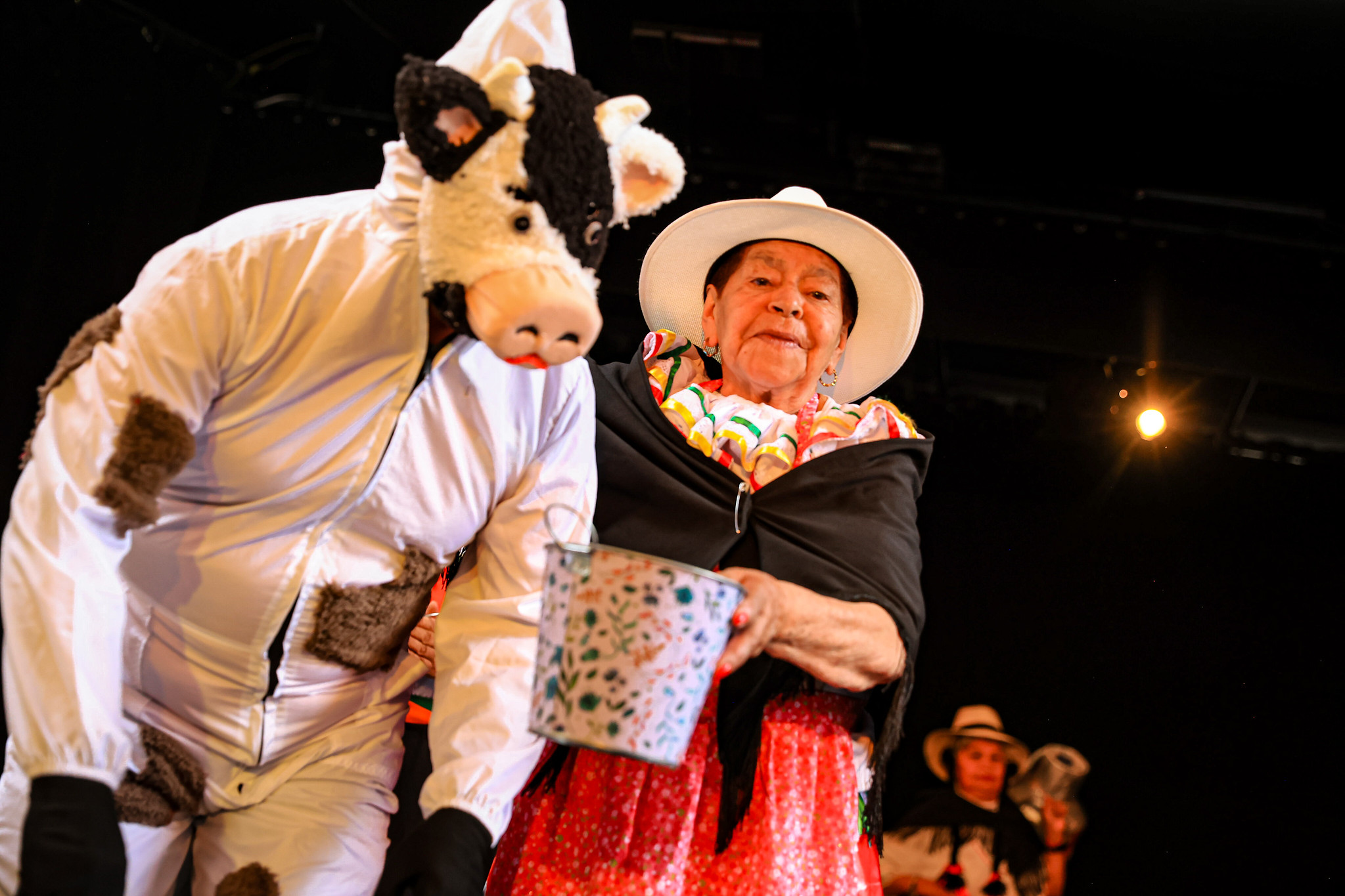 Muestra cultural en actividad de la FUGA