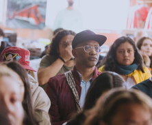 Personas en Actividad en el Muelle de la FUGA