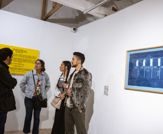 Personas en exposición de la FUGA