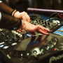 Dj en evento de la FUGA
